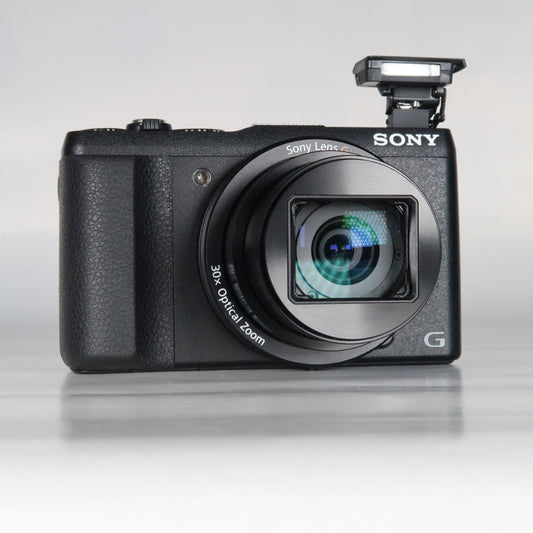 Sony CyberShot DSC-HX60V 20.4MP – Black – 30x Zoom + Case + 32GB SD Card