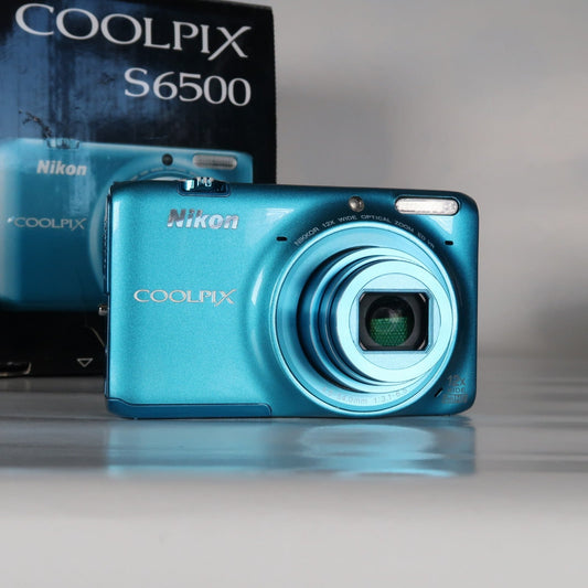 Nikon Coolpix S6500 16.0MP Compact Digital Camera – Blue, Complete Kit – Tested