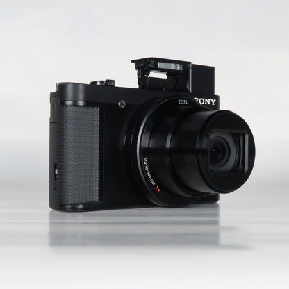 Sony Cyber-shot DSC-HX90V 18.2MP Digital Camera – Original Packaging – Excellent