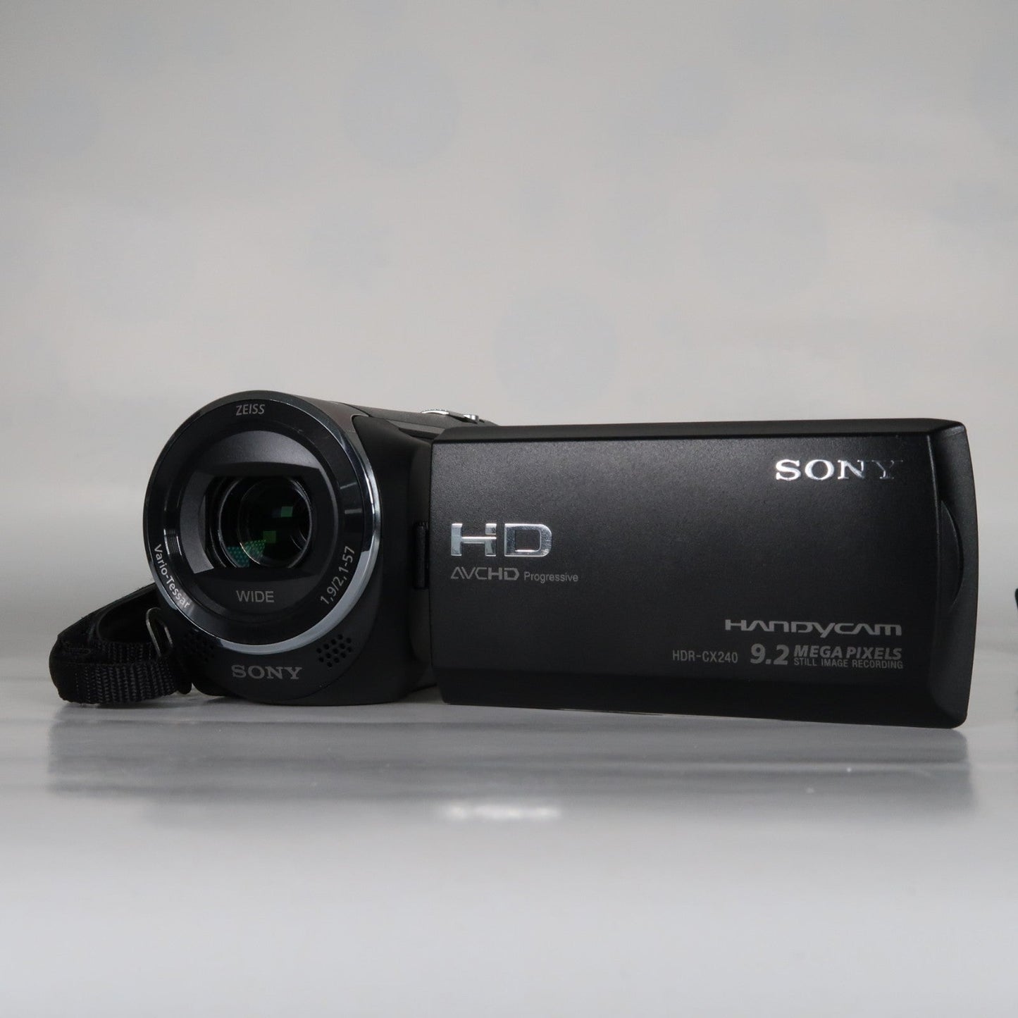 Sony HDR-CX240E Digital Video Camcorder – Excellent Condition