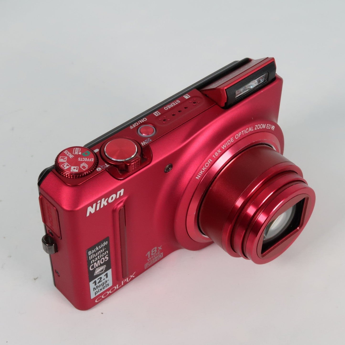 Nikon Coolpix S9100 12.1MP 18x Digital Camera Red, Case, SD Card – Very Good