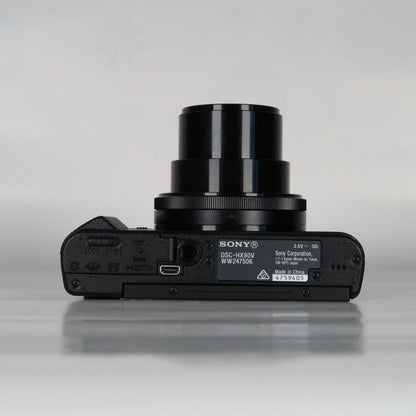 Sony Cyber-shot DSC-HX90V 18.2MP Digital Camera – Original Packaging – Excellent