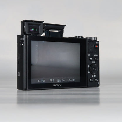 Sony Cyber-shot DSC-HX90V 18.2MP Digital Camera – Original Packaging – Excellent