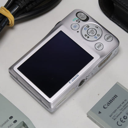 Canon IXUS 105 / SD1300 IS + Nikon Coolpix S3600 + Canon IXUS 115 + Canon IXY 110F – Camera Bundle