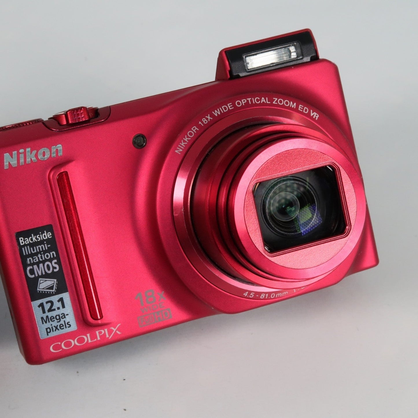 Nikon Coolpix S9100 12.1MP 18x Digital Camera Red, Case, SD Card – Very Good