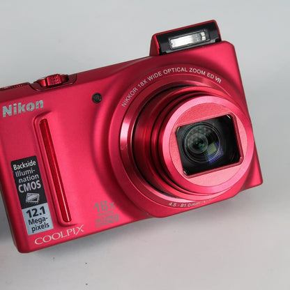 Nikon Coolpix S9100 12.1MP 18x Digital Camera Red, Case, SD Card – Very Good
