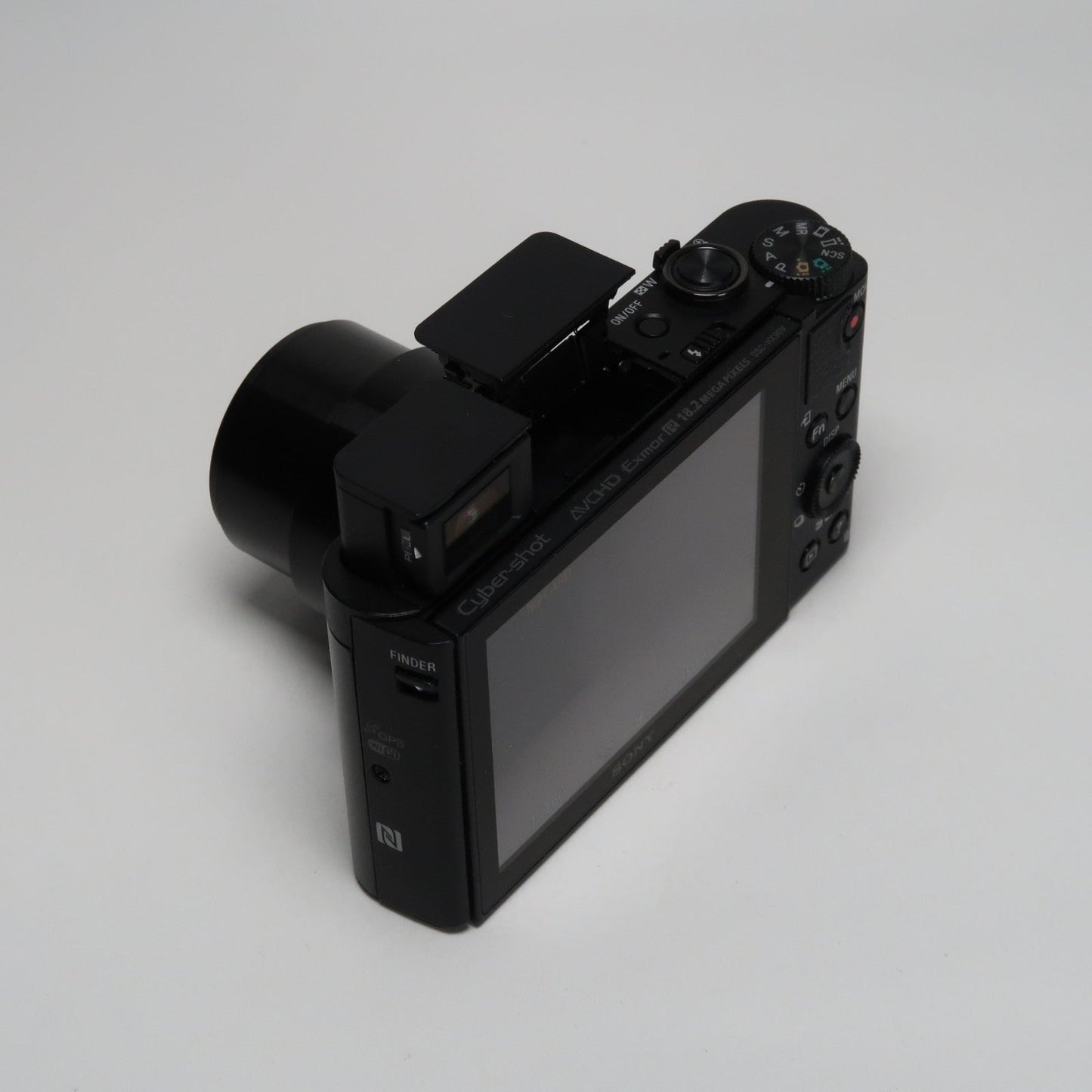 Sony Cyber-shot DSC-HX90V 18.2MP Digital Camera – Original Packaging – Excellent