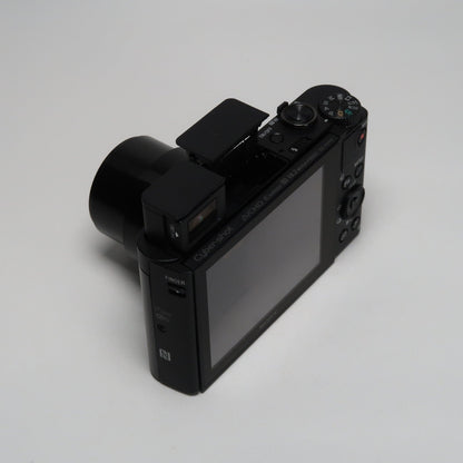 Sony Cyber-shot DSC-HX90V 18.2MP Digital Camera – Original Packaging – Excellent