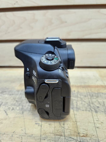 Canon EOS 80D with Canon Zoom Lens 18-55mm & 55-250mm + Accessories