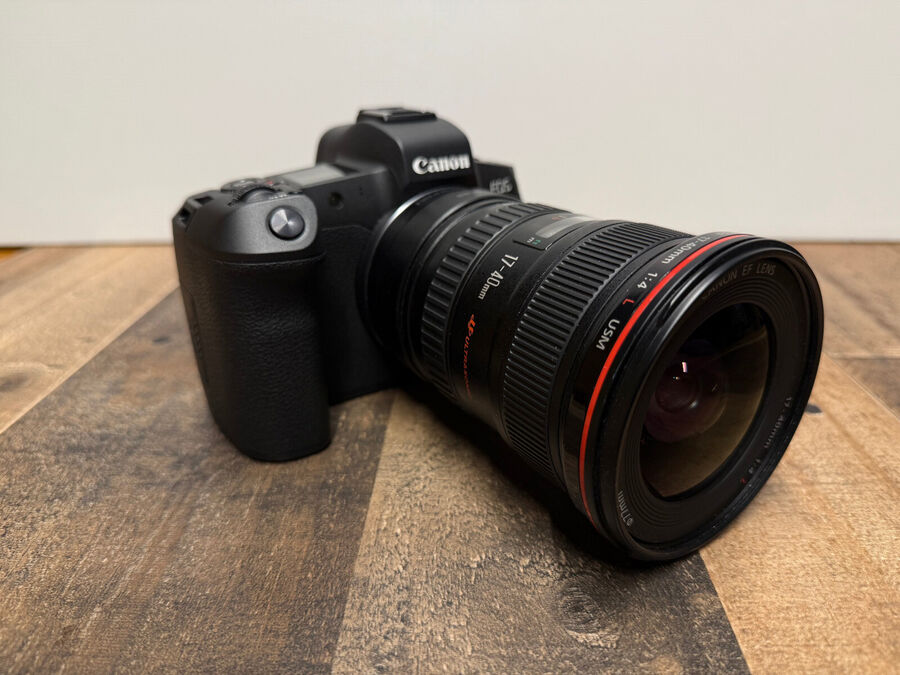 Canon EOS R with 17-40mm EF Lens and Canon EF Adapter - Bag included!