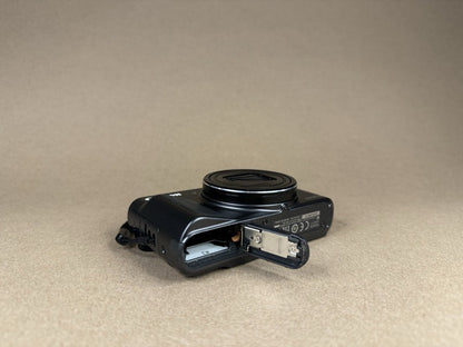 Canon PowerShot SX720 HS 20.3MP Digital Camera - Black (Body Only) with Cracked Screen