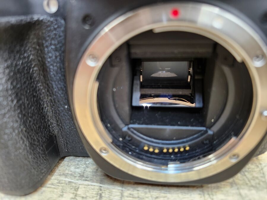 Canon EOS 80D with Canon Zoom Lens 18-55mm & 55-250mm + Accessories