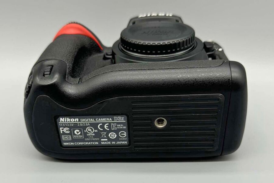 Nikon D3X 24.5 MP Digital SLR Camera Body