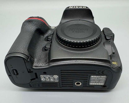 Nikon D800 36.3MP Digital SLR Camera Body