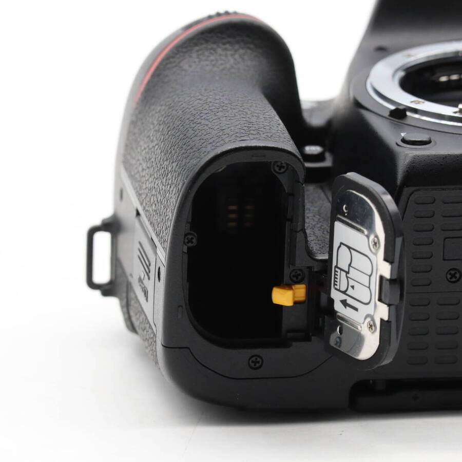 Nikon digital SLR camera D7500 body black