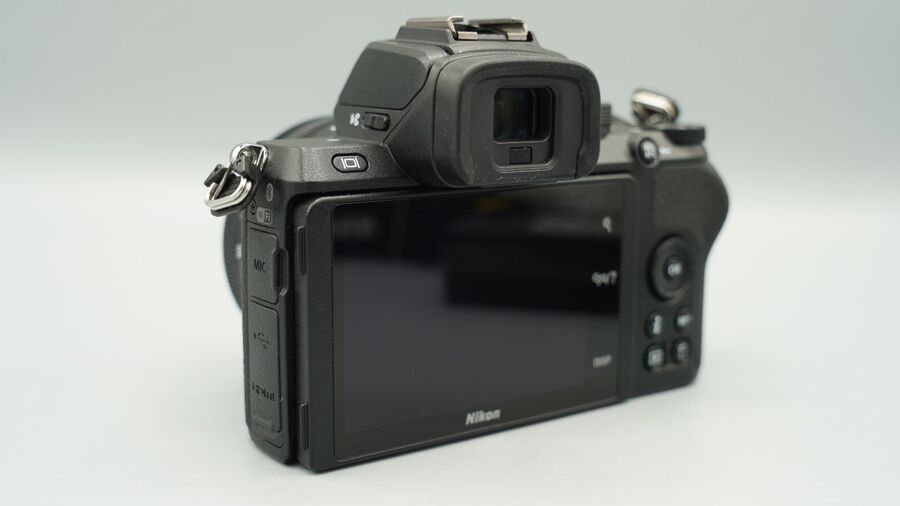 Nikon Z 50 20.9MP with 16-50mm VR Lens Kit Mirrorless Camera - 5K Actuations