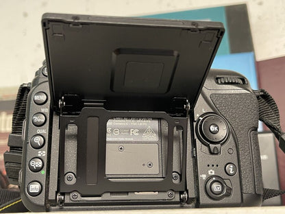 Nikon D7500 D 7500 SLR Film Camera DX SLR Camera 20.9 MP Body Near Mint Condition